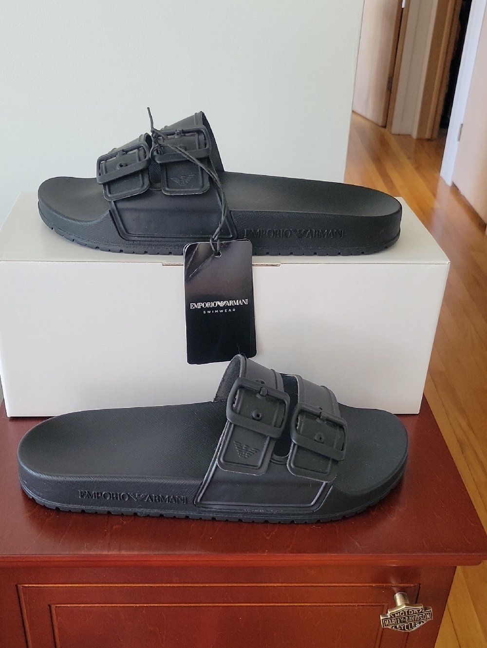 Emporio Armani Slides 8/38 Black NIB